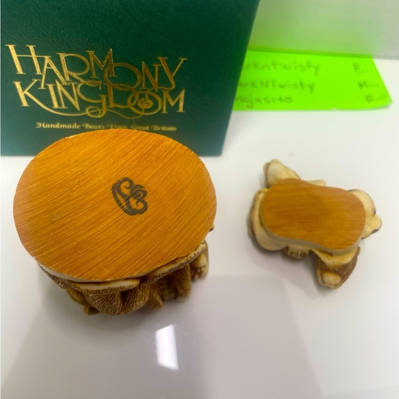 BNIB RARE Vintage Harmony Kingdom Treasure Zest Beavers Trinket Box - Picture 8 of 16